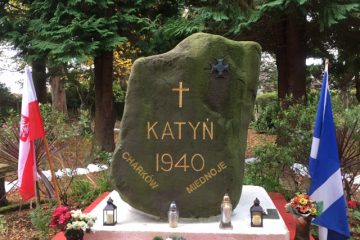 Pomnik katyński w Kirkcaldy w Szkocji