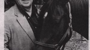 Zdjęcie zapożyczone z opracowania: Z. A. Judycki, „Panowie, Zdrowie Konia”, [w]: „Głos Katolicki”. Tygodnik polskiej emigracji, 28.02.1993, Nr 9 (1587), Rok XXXV, s. 10.